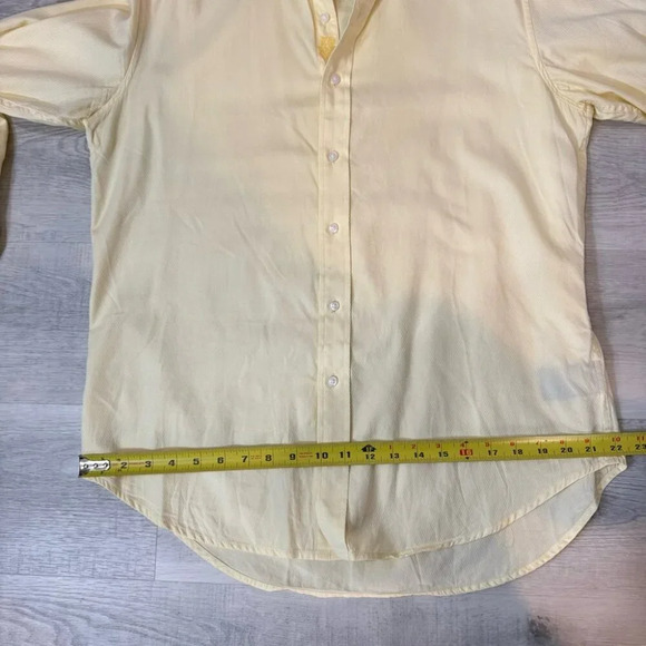 Robert Graham Butter Yellow Casual Button Down with Fun Graphic Print Size M - Picture 10 of 16